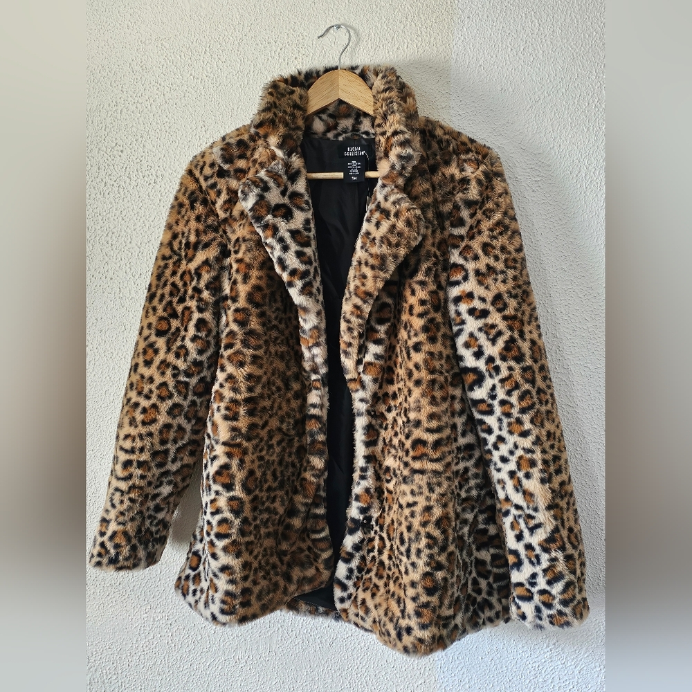 NWT Social Collision Brown Leopard Print Teddy Jacket
